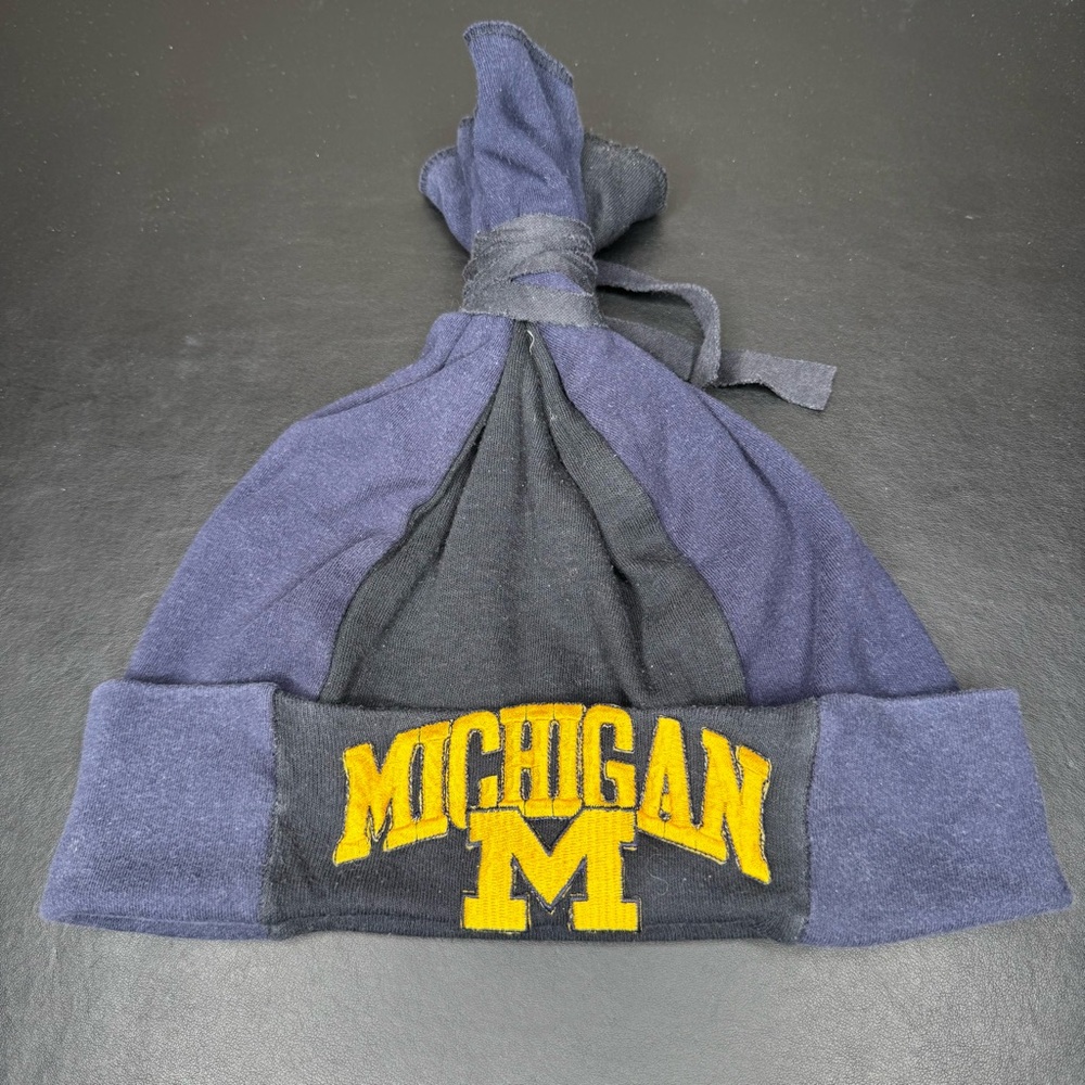 Vintage University of Michigan old school tie back cuffed beanie hat.
